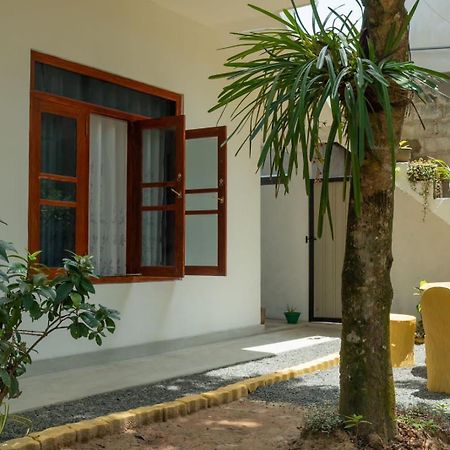 Lakru Home Stay 웰리가마 외부 사진